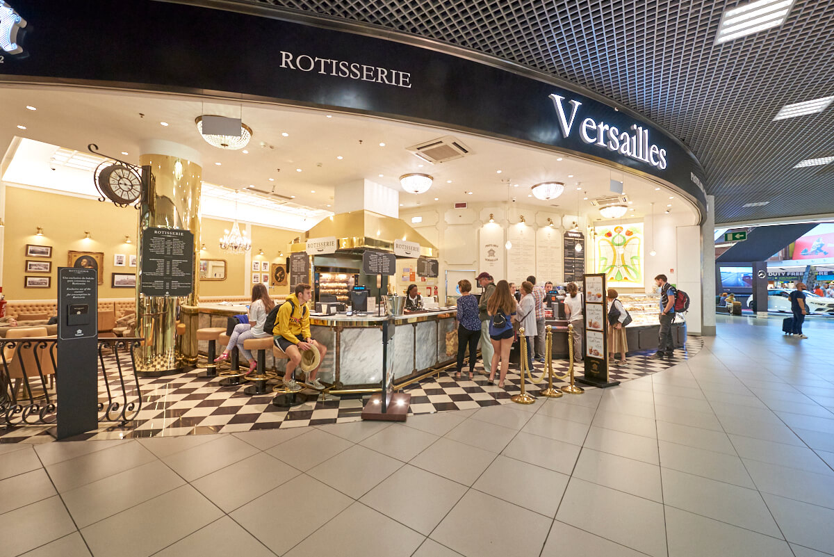 Restaurant retail design Rotisserie Versailles